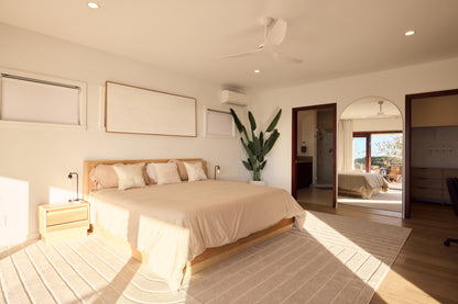 Luxury family villa with Ocean views - 5 Bed