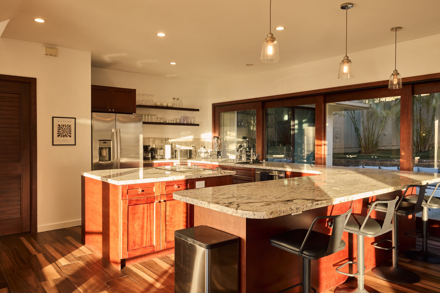 Luxury family villa with Ocean views - 5 Bed